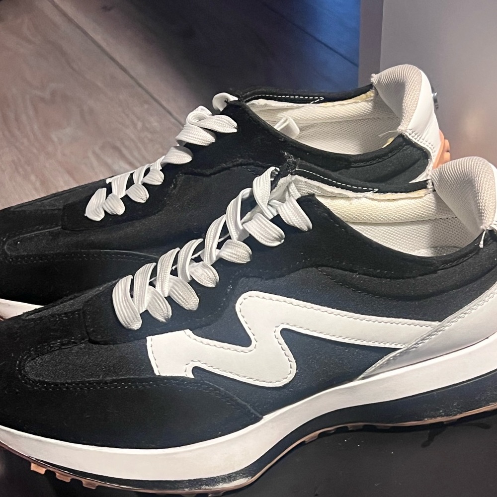 Steve Madden Black and White Women's Sneakers